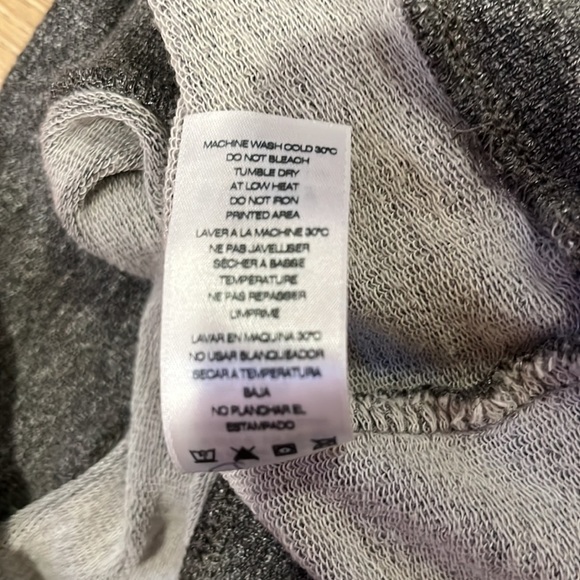 Sundry Grey Sweatshirt - Like New! - Picture 9 of 9